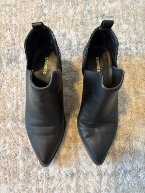 Express Black Slip-On Leather Loafers